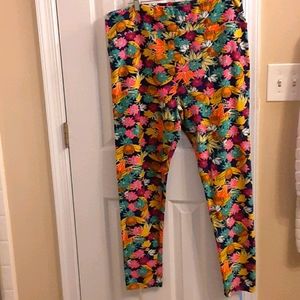 Lularoe floral print leggings